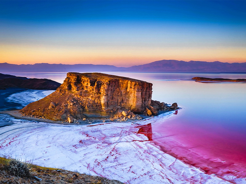 لجن درمانی و نمک درمانی دریاچه ارومیه: گامی در جهت توسعه اکوتوریسم و گردشگری